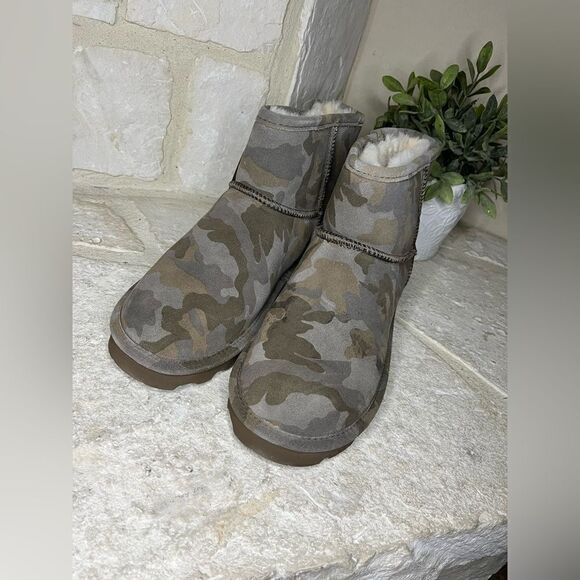 Bearpaw Aleesa Exotic green camouflage boots sz 11 - Picture 1 of 10